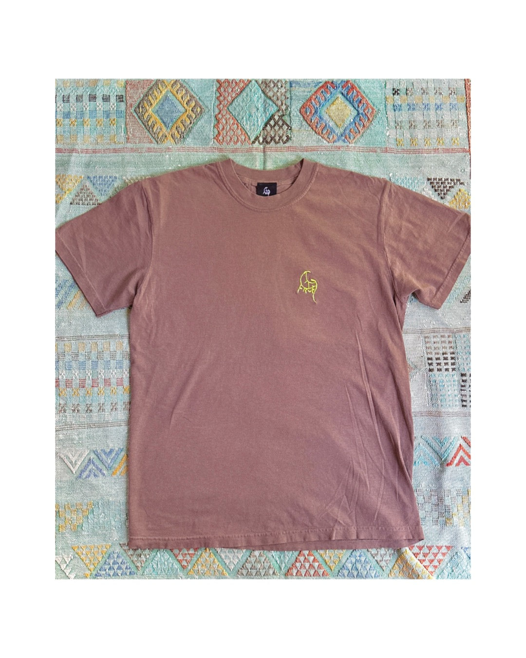 FRUEロゴ刺繍T-shirt