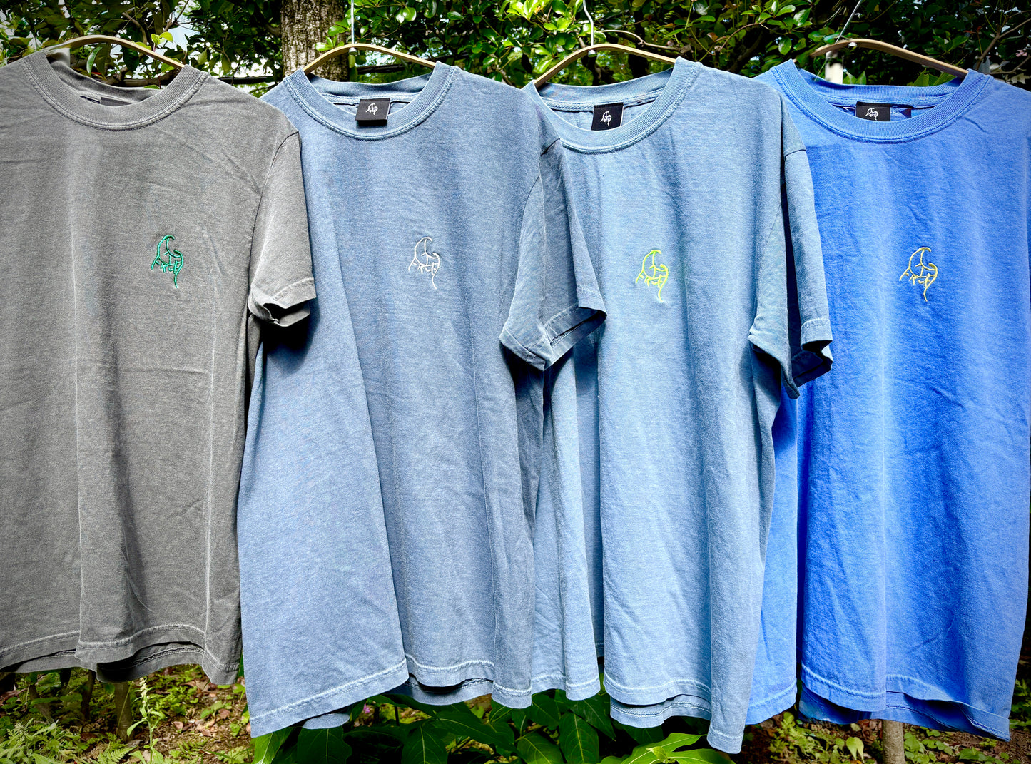 FRUEロゴ刺繍T-shirt
